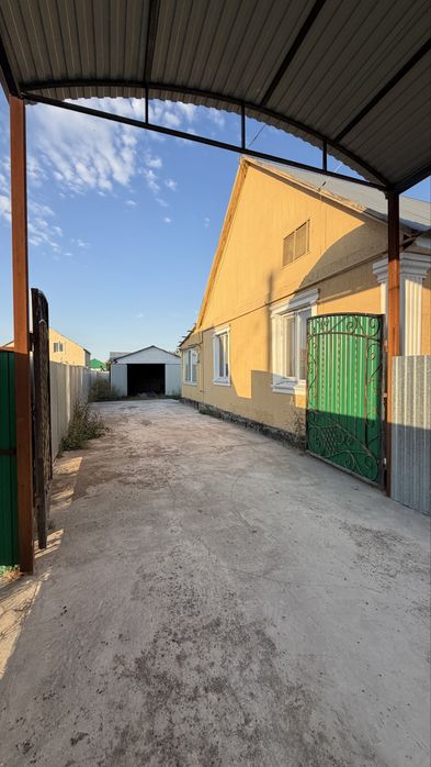 Продается 2-х квартирный дом