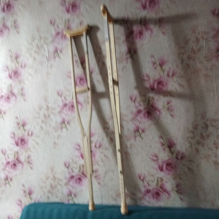 Костыль деревянный