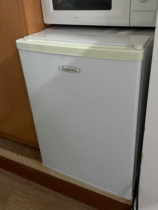 продам холодильник мини за 35тысяч