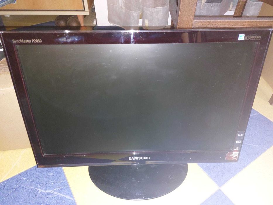 Mонитор Samsung P2050