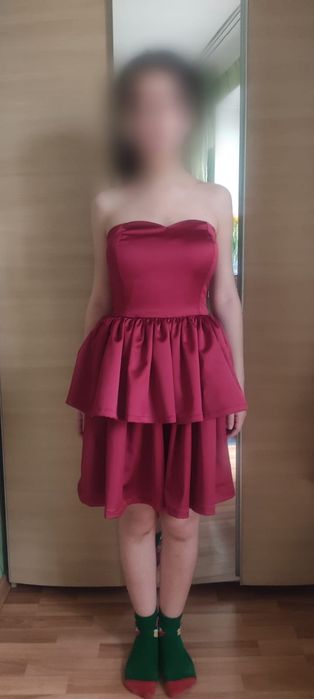 Платье нарядное, атласное