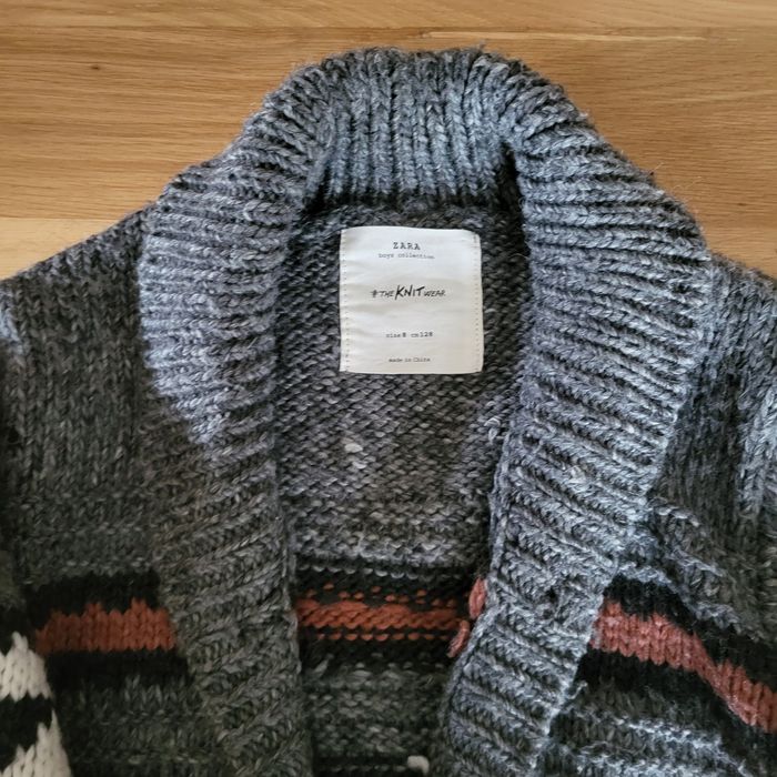 H&M impermeabila, Vesta si Jersey