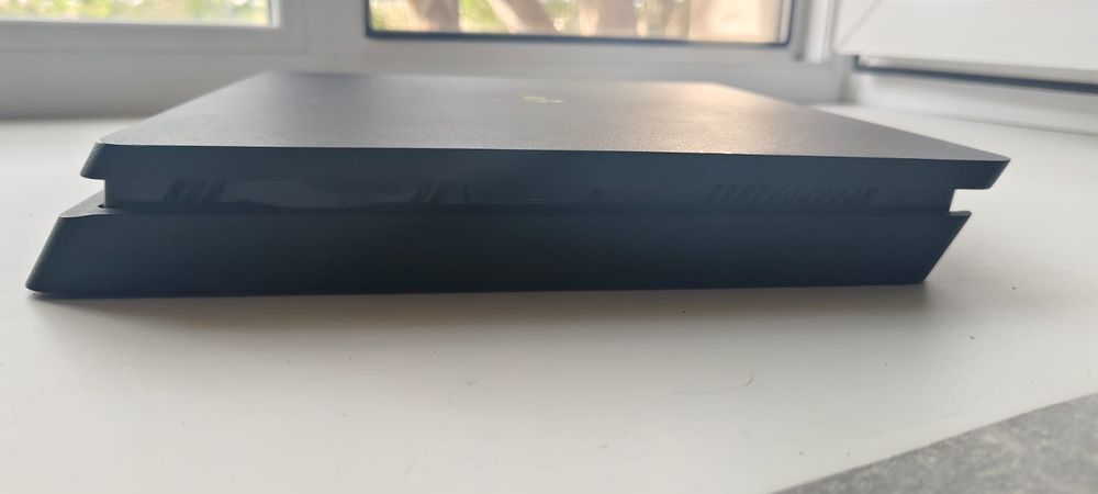 PlayStation 4 slim