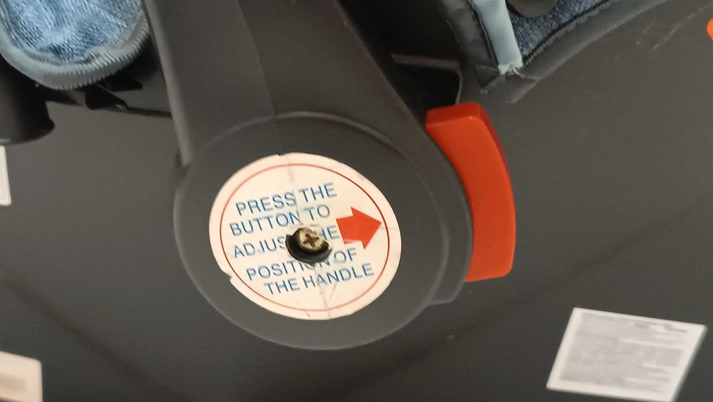 Детски кош столче за кола пренасяне Chipolino