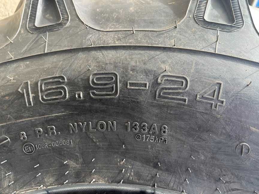 16.9-24 marca CEAT cu 8 pliuri cauciucuri noi pentru tractor fata