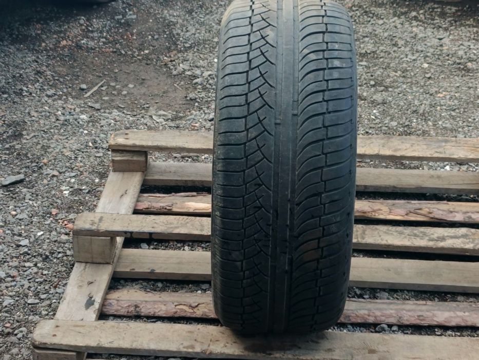 285/45/19 MICHELIN 1 шина