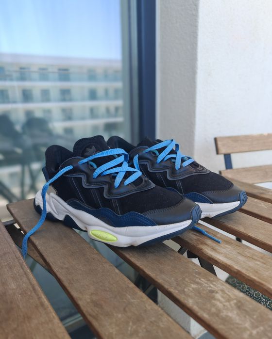 Nike Air Huarache / Adidas Ozweego