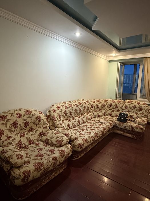 Диван, угловой, кресло.