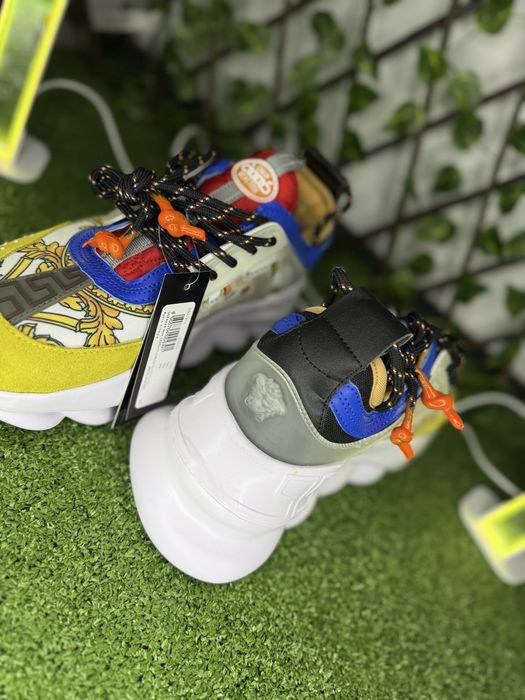 Versace Chain Reaction