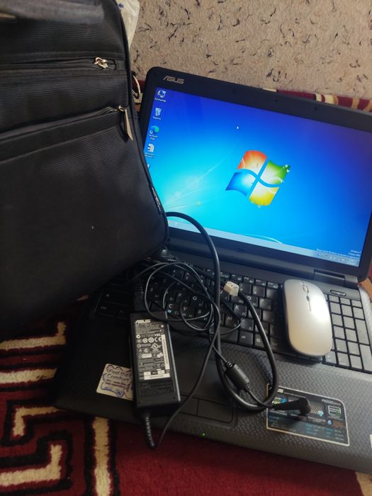 ASUS noutbuk sotiladi. Holati juda yaxshi, aybi yo‘q.
CPU: Intel D220