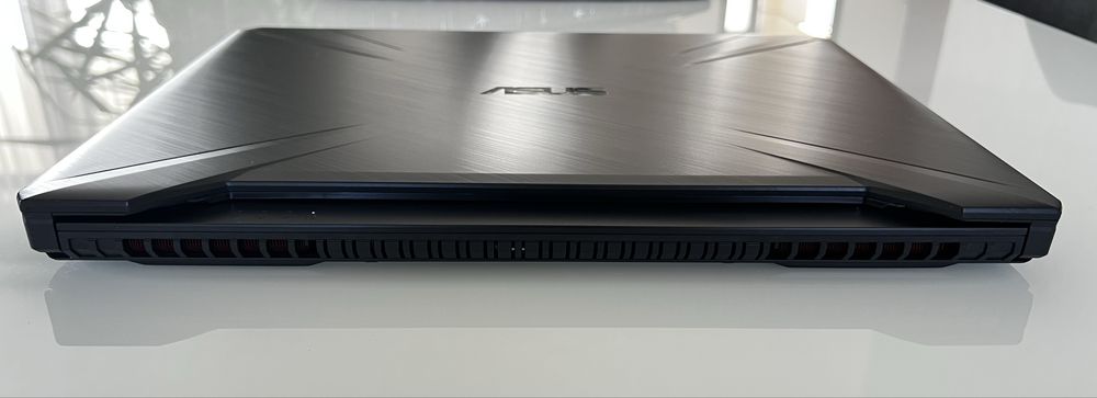 Laptop Asus Tuf Gaming, i5 Generația a 9-a, GTX 1650, 512Gb SSD