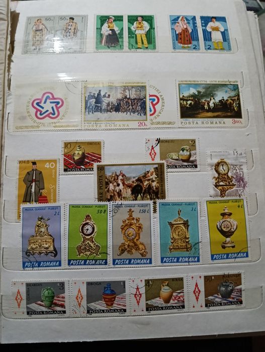 Vând carte cu timbre rare
