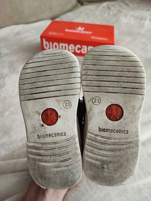 Детски обувки biomecanics номер 23