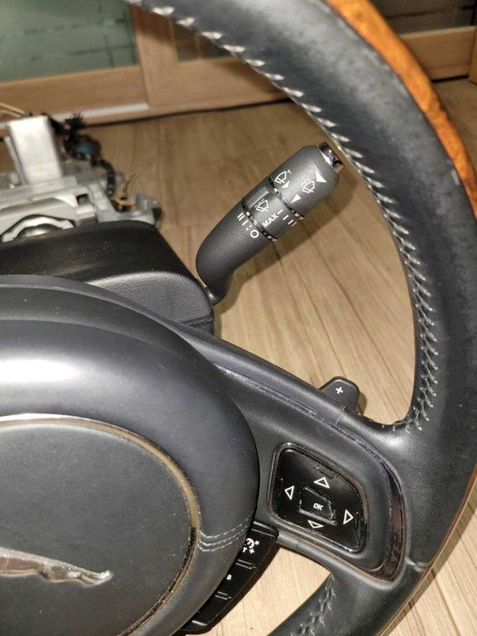 Продам руль в сборе от Jaguar XJ 351. Ролевая колонка