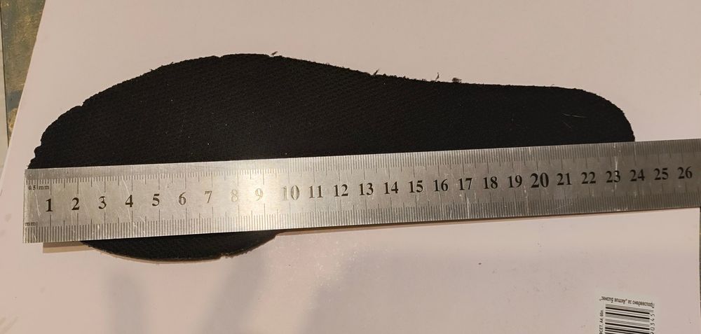 Футболни обувки/бутонки/