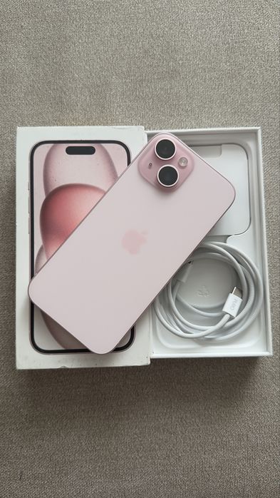 iPhone 15 в отличном состоянии