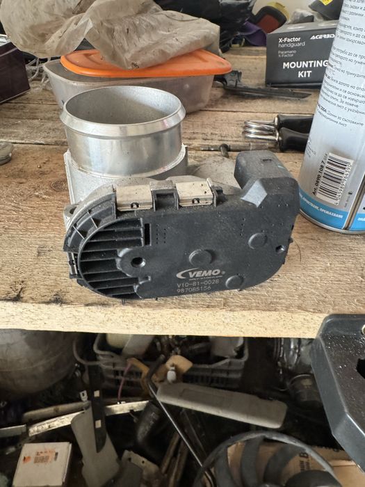 Дросел за 1.8т от ауди а4