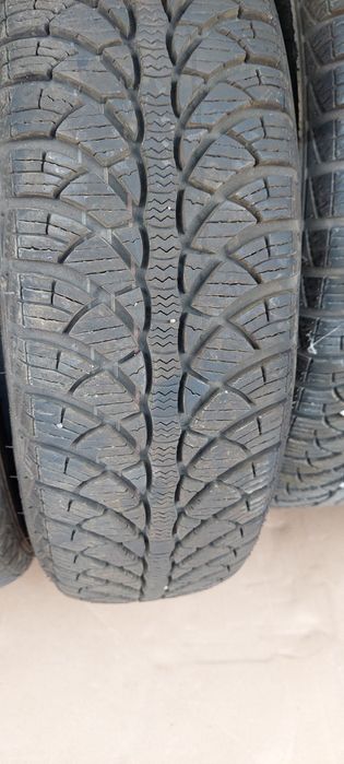 Pneuri Vară-İarnă în stare foarte bună !
