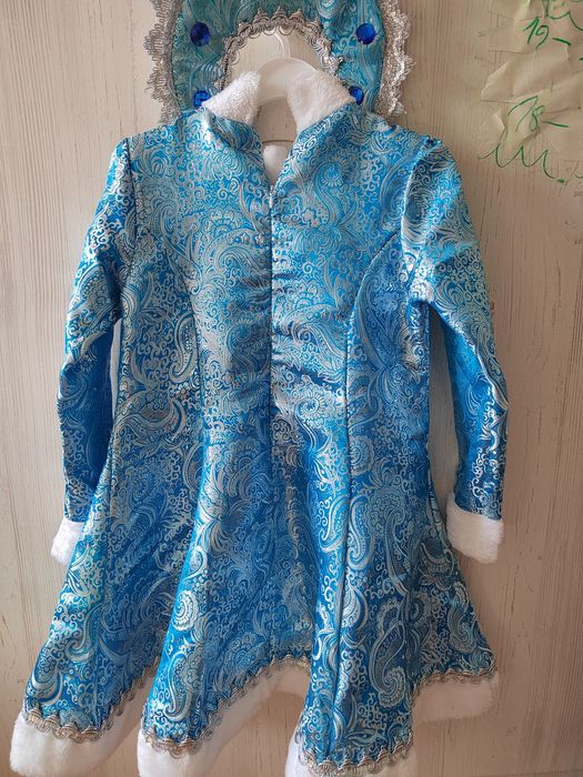 Продам костюм снегурочки