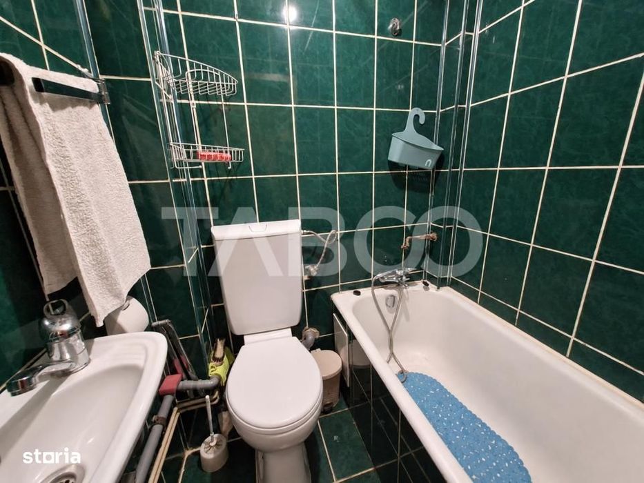 Apartament 3 camere de vanzare etaj intermediar Sibiu -chirias activ