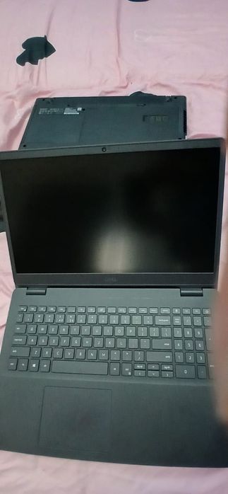 Vând Laptop Dell