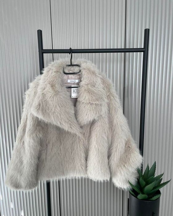 Дамско късо палто Висок клас