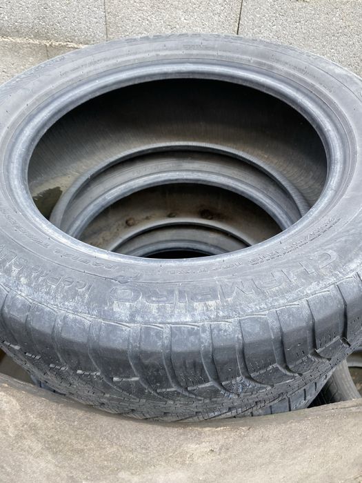 Продается шины на Lexus