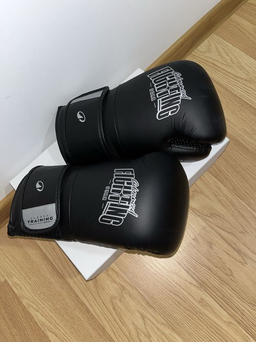 manusi de box negre marimea 12 oz