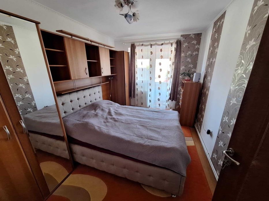 Apartament de închiriere