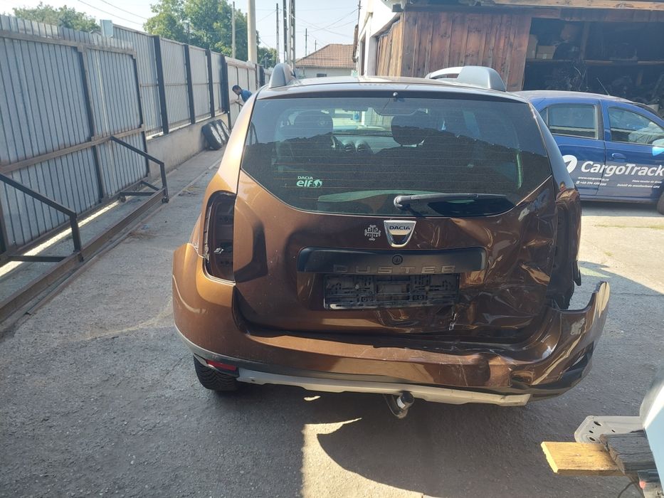 Dezmembrez Piese Duster 2013 4x4 1.6 benzina k4m