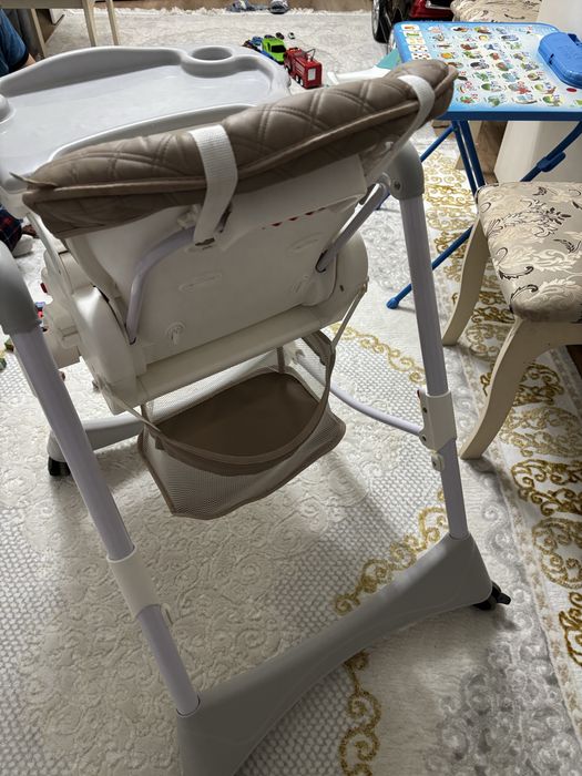 Стол для кормления