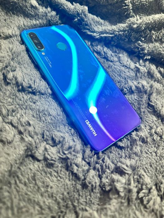 Huawei p30 lite продаётся телефон