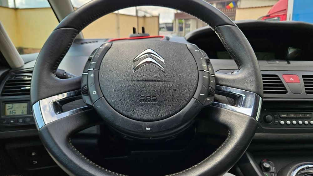 Citroen C4 an 2011 diesel motor 2.0 150cp gri