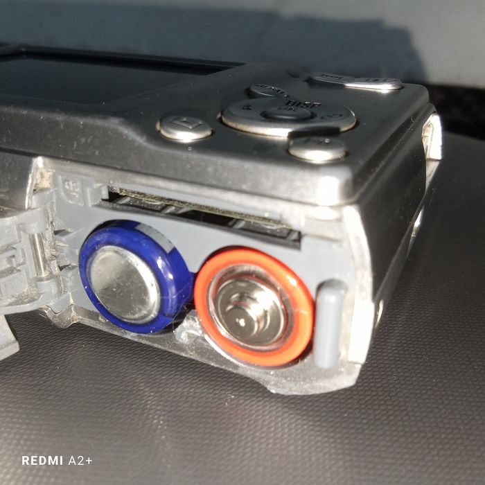 Samsung ES10 Camera. Made in china, SAMSUNG OPTO-ELECTRONICS CA.,LTD