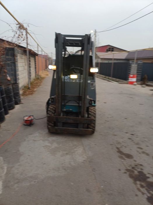 Продам вилочный погрузчик