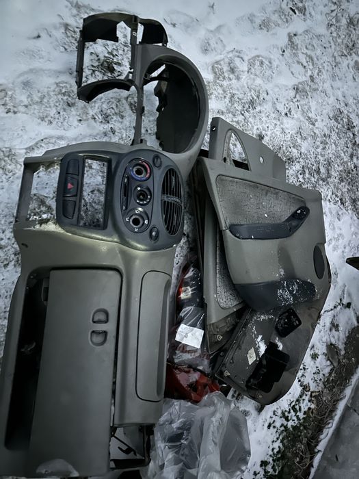 Разбор Лада калина 2006 год