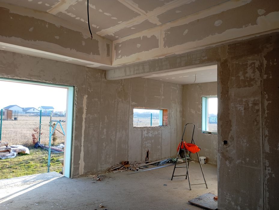 Casă modernă .  Sânpetru livadă.