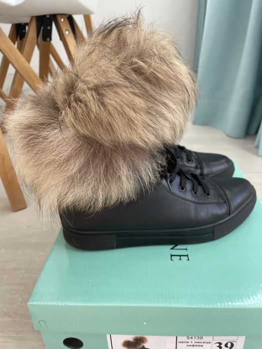 Боти Аквамарин 39 номер с кожа от лисица