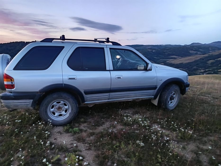 Vând Opel Frontera