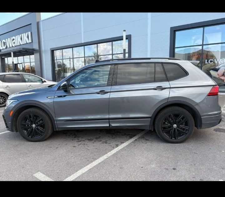 Volkswagen Tiguan Allspace R-Line2.0 TSI–4x4 | ПАНОРАМА | ТОП СЪСТОЯНИ