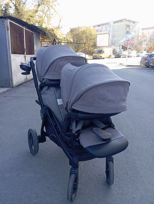 Бебешка количка за близнаци