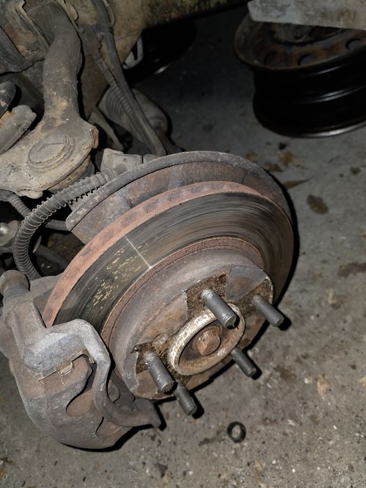 Предни спирачни дискове за SsangYong Kyron 2009 година