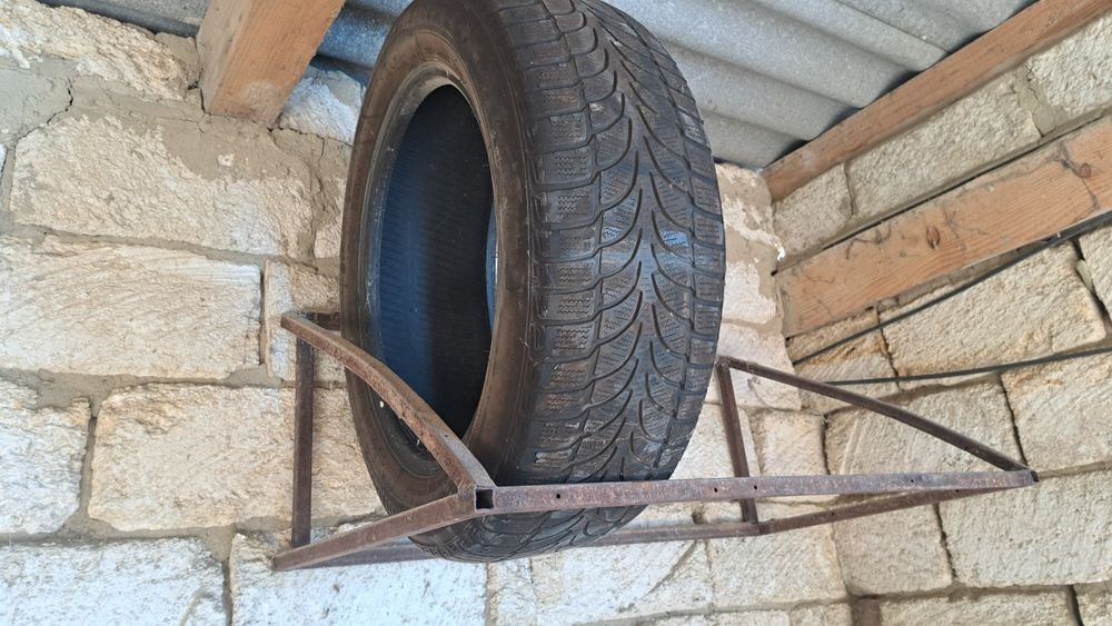 Подставка для колес