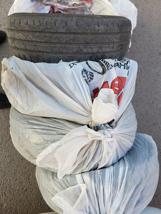 Продам шины на 15