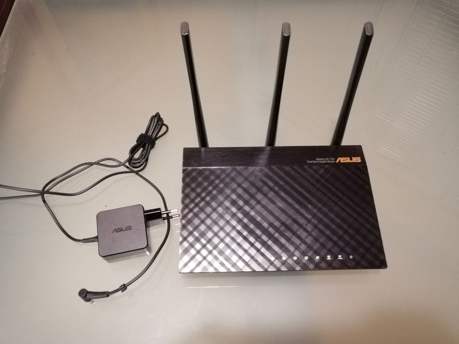 Безжичен рутер ASUS RT-AC66U