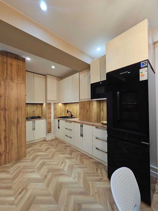 Якасарайский р-н ул нукус Жк black Tower 2 комнатная 52кв.м