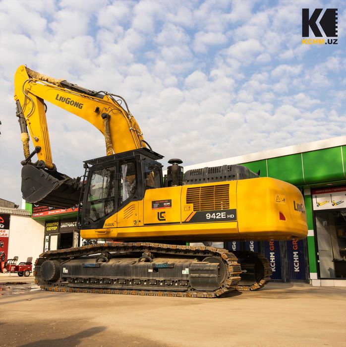 Янги карьер экскаватор 2,1 куб, 42 тн бошлангич туловсиз кредитда