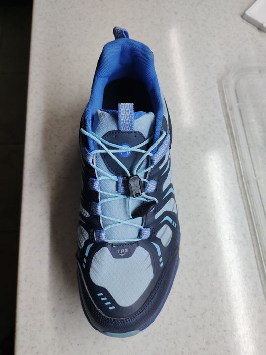 Продам кроссовки Outventure р.41