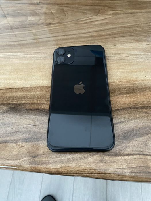 Продам айфон 11