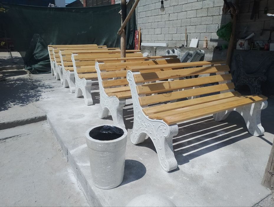 Skameyka, gul tuvak, urna, vazon va barbikyu mramor toshdan